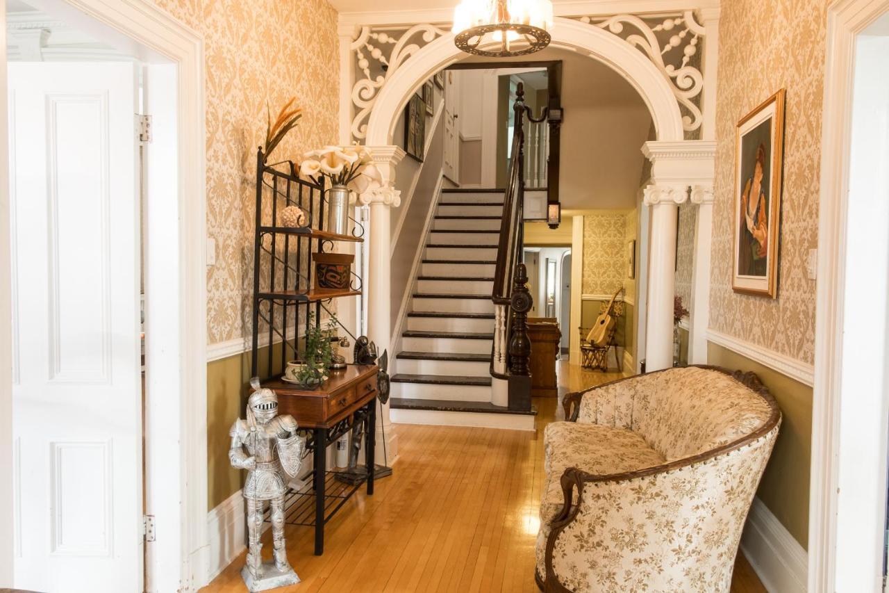 Auberge De La Visitation Lévis Buitenkant foto